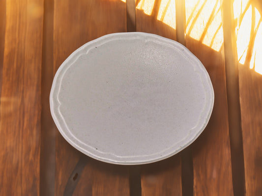 Rinka medium plate white Mino ware